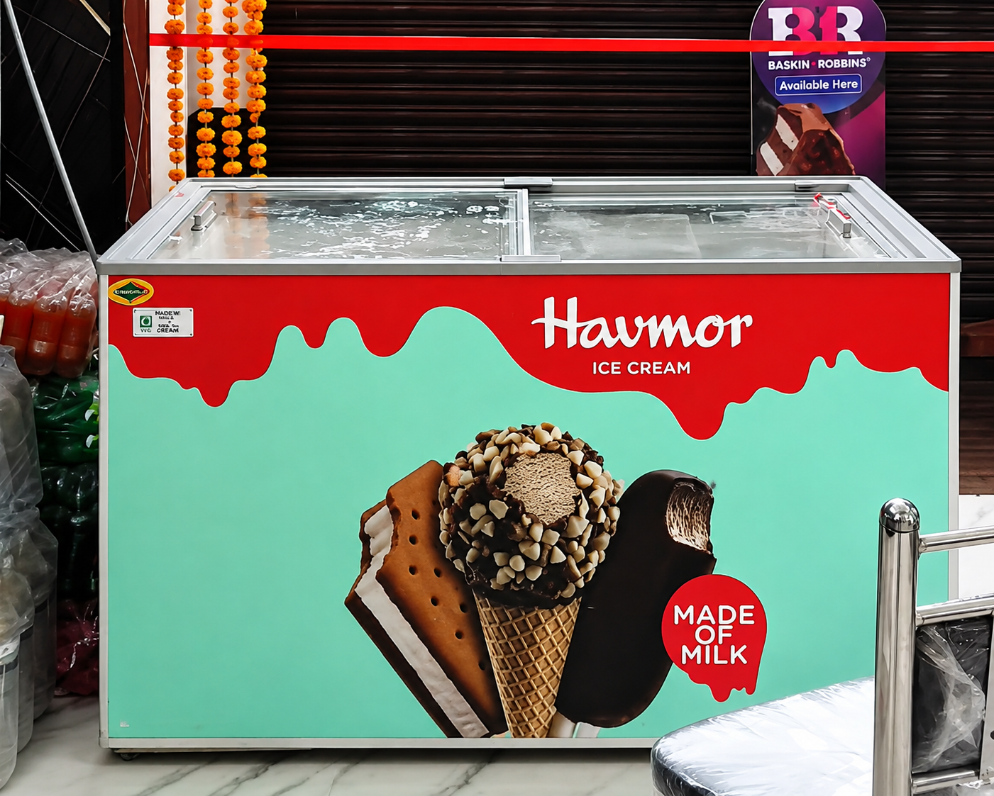 Havmor and Amul ice cream freezer in Barabanki store